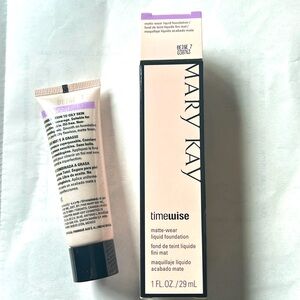 Mary Kay Timewise Matte-Wear Liquid Foundation in Beige 7 Color